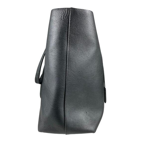 Saint Laurent 'Shopper' Black Leather Large Textured Tote Bag - Picture 2 of 16